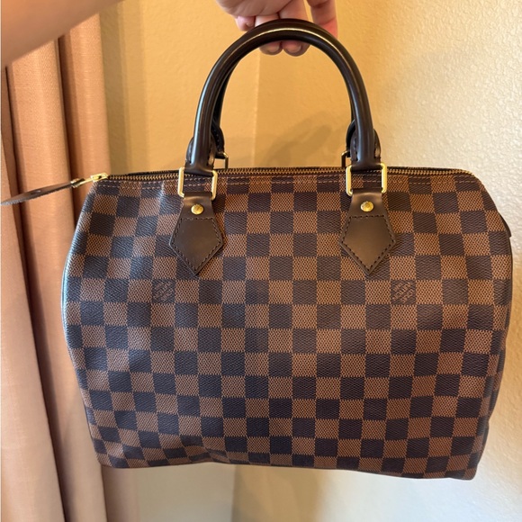 SOLD.  EUC authentic LOUIS VUITTON Damier Ebene Speedy 30 - Picture 3 of 13